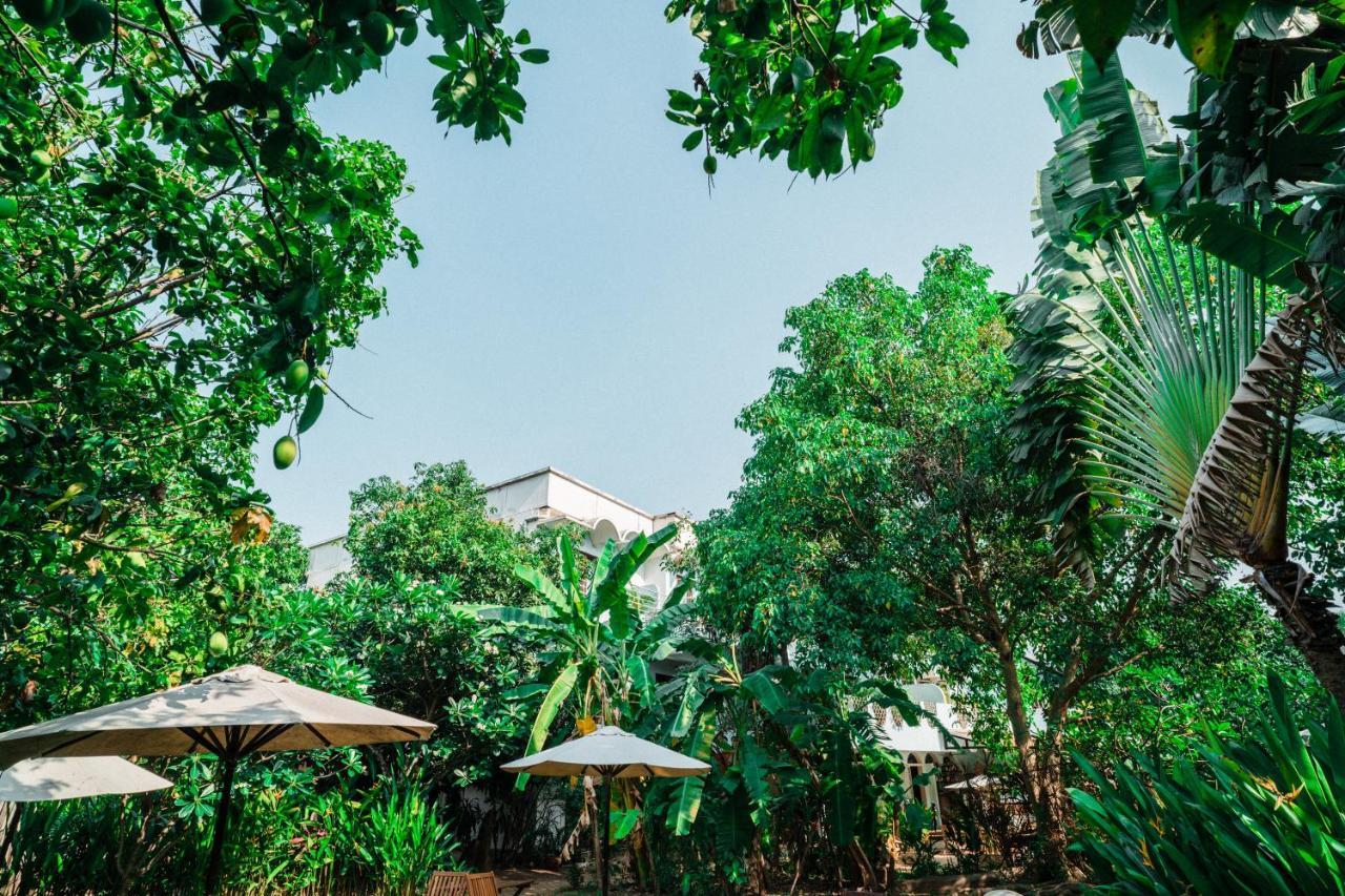 iRoHa Garden Hotel&Resort Phnom Penh Exterior foto